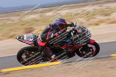 media/Sep-10-2022-SoCal Trackdays (Sat) [[a5bf35bb4a]]/Turn 9 Inside (1215pm)/